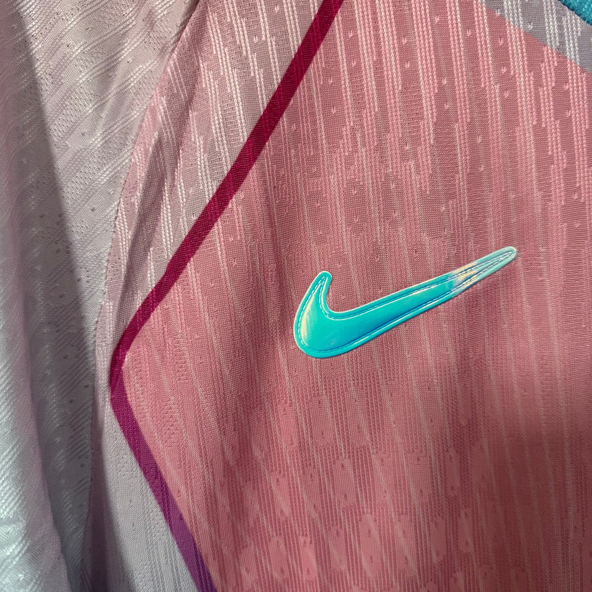 Barcelona 2025 Pink Special Edition Jersey – Player Edition - Futivo image 4