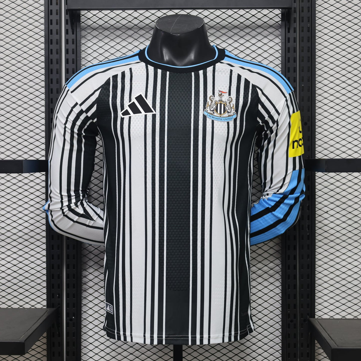 Newcastle United 2026/27 Home Long-Sleeve Jersey – Player Edition