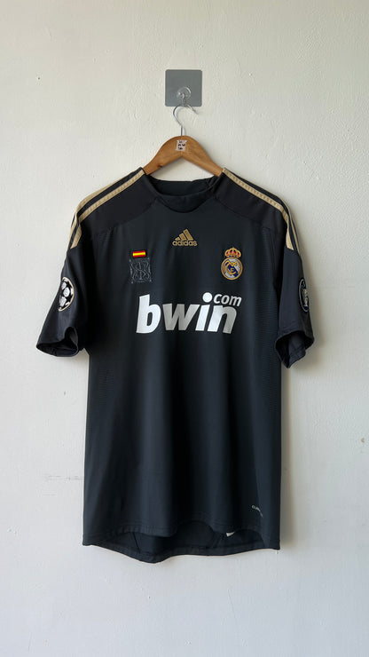 Real Madrid 2009/10 Third Kit professional photo 2