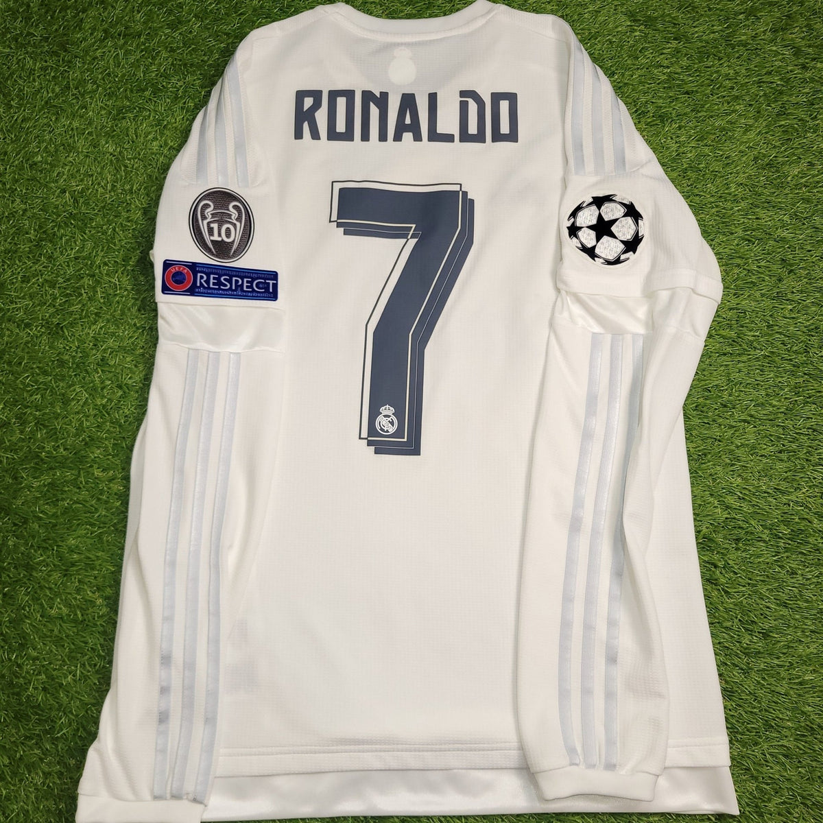 Real Madrid 2015/16 Home Long-Sleeve professional photo 1