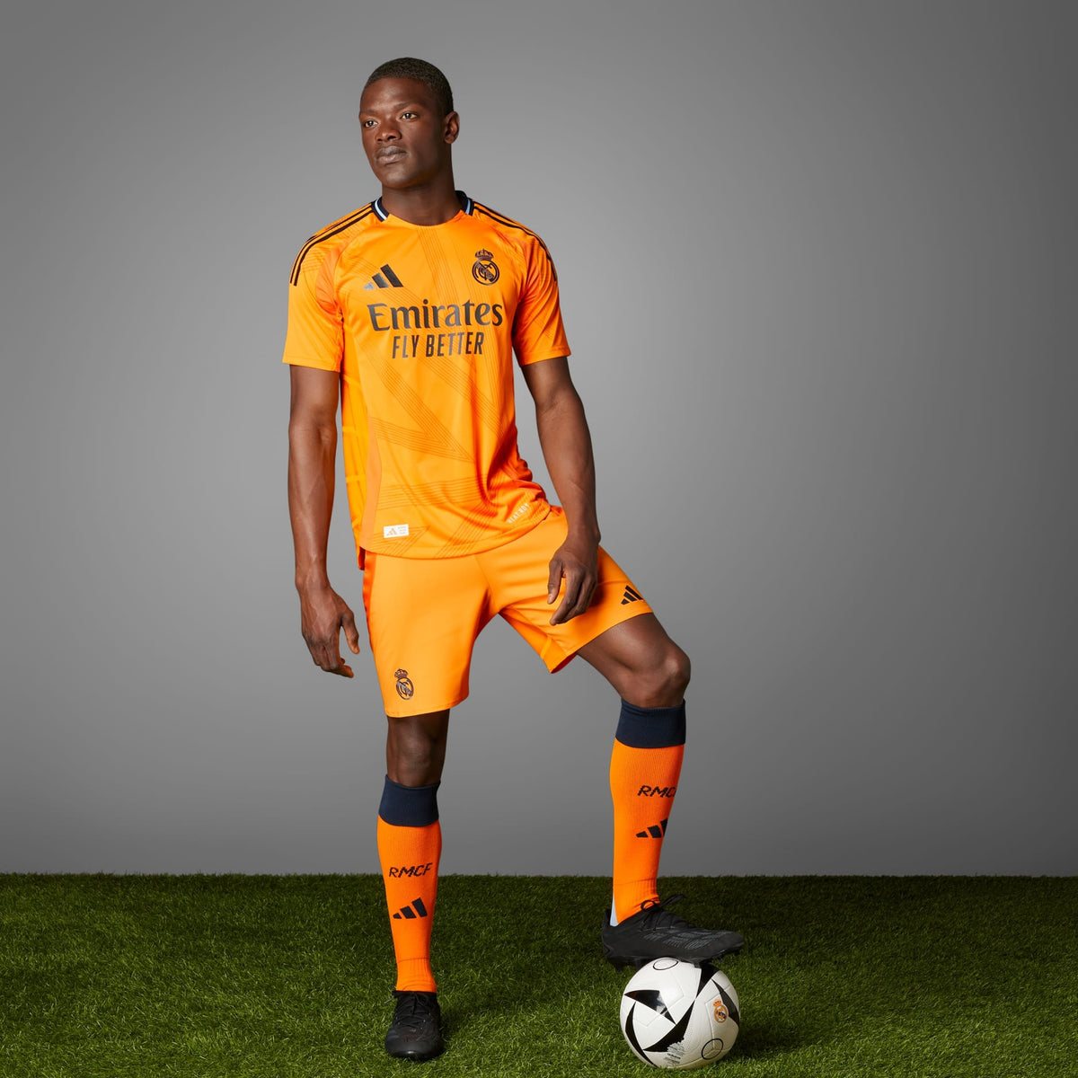 Real Madrid 24/25 Away Authentic Jersey — detail